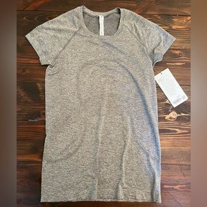 Brand New Grey Lululemon Swiftly Tech